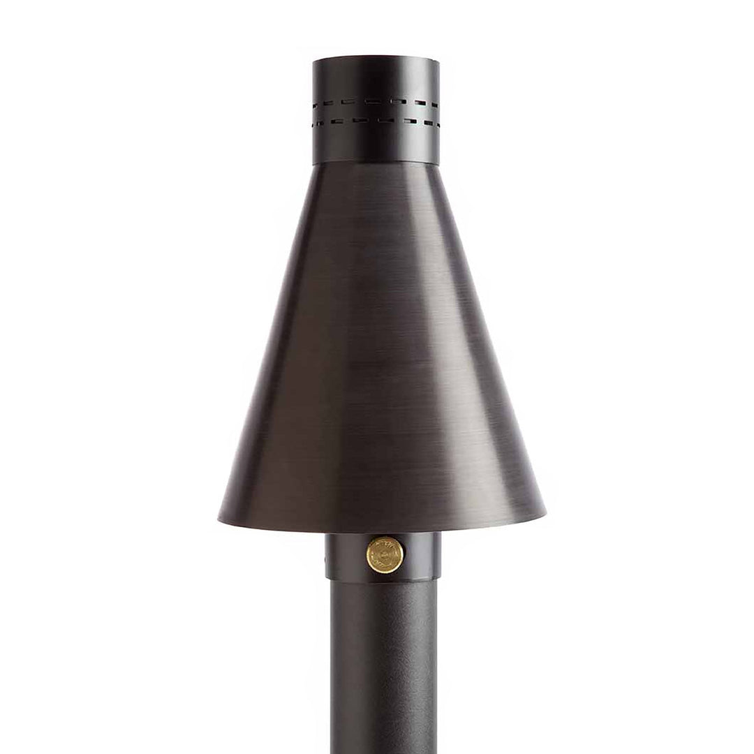 variant:Black